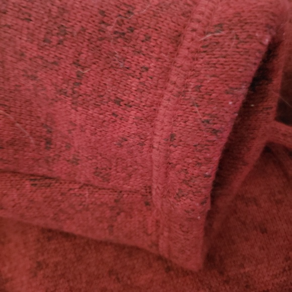 Red pullover sweatshirt 🍍🍍 - Picture 3 of 3